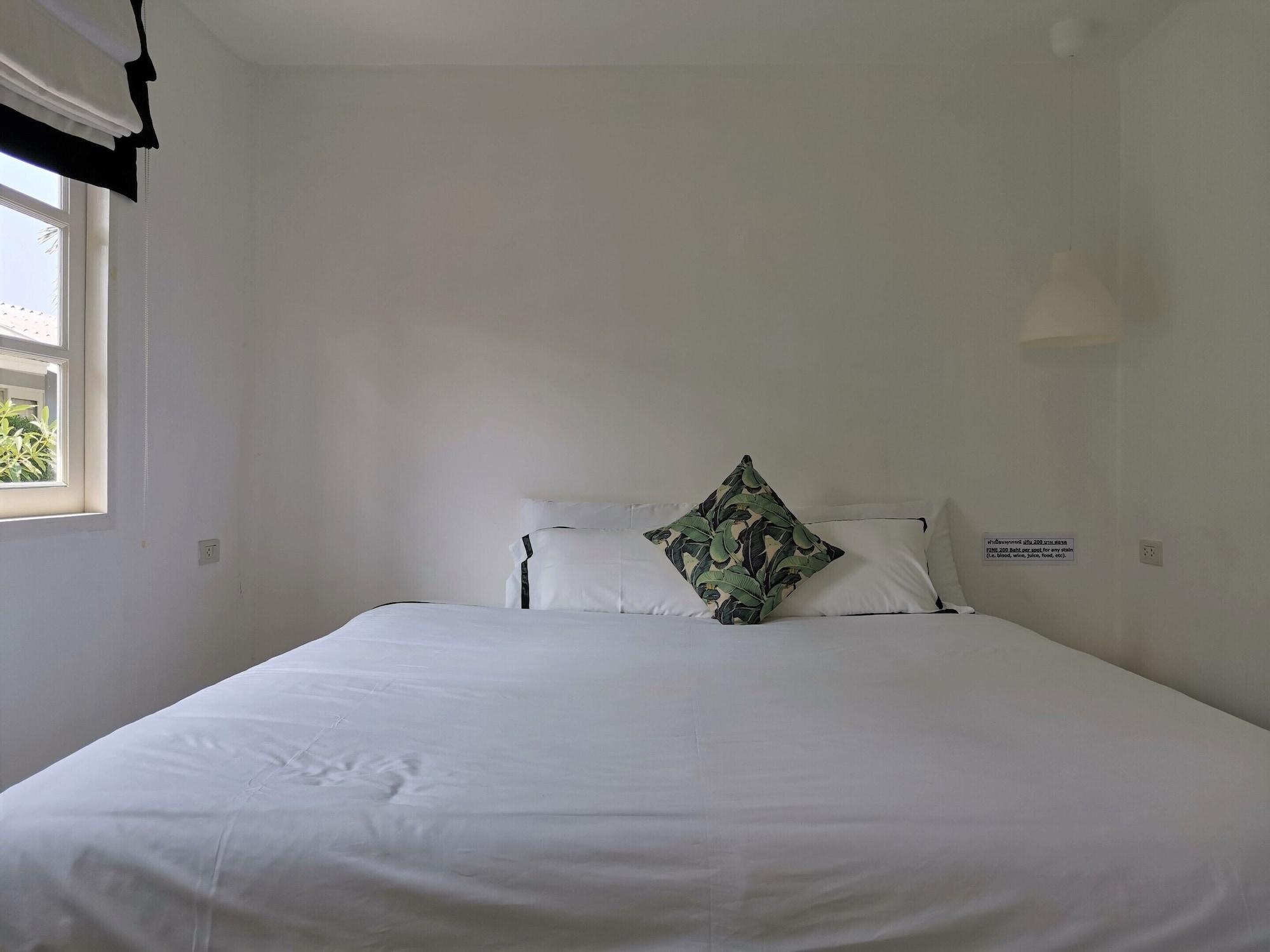 1715 House - White Rhino Hotel Rawai Bagian luar foto